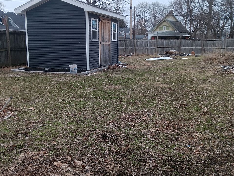 2nd image of 917 E 29th St