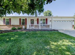 3017 Valley Vista Dr S, Saint Peters, MO 63376