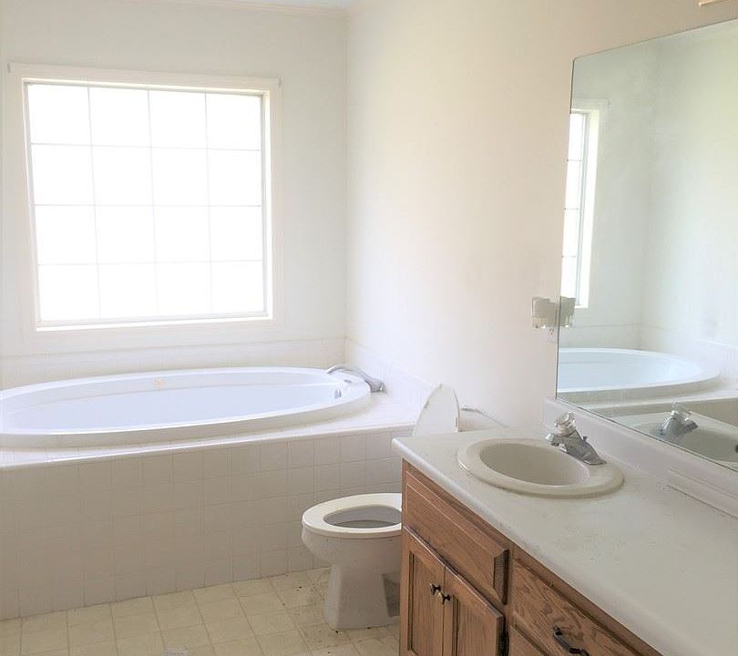 1st image of 1711 Sunnyview Ct