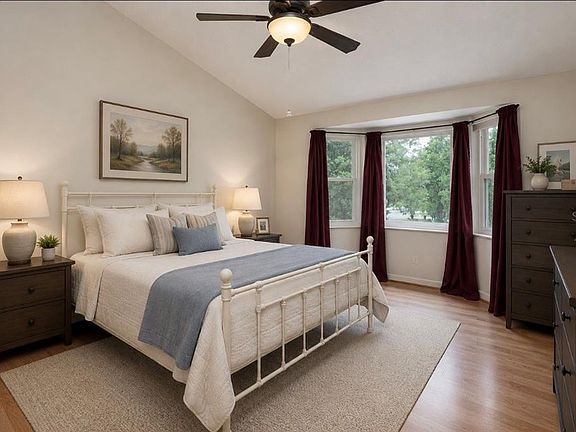 4th image of 5009 SCARSDALE MANOR LANE