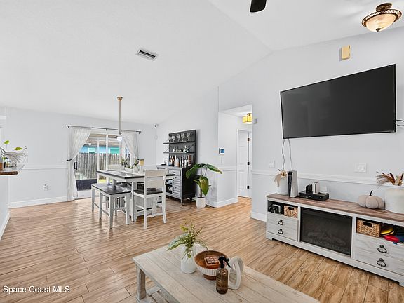 4th image of 2475 Kathi Kim St