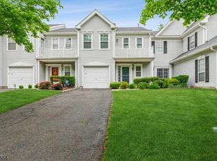 21 Stillwell Ct, Bridgewater, NJ 08807