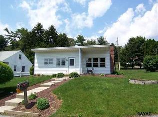 1329 Canterbury Ln, York, PA 17406