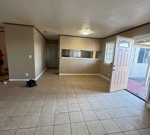 2nd image of 45120 Crown Ave