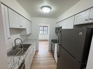 1002 Cherry Hill Dr, Poughkeepsie, NY 12603