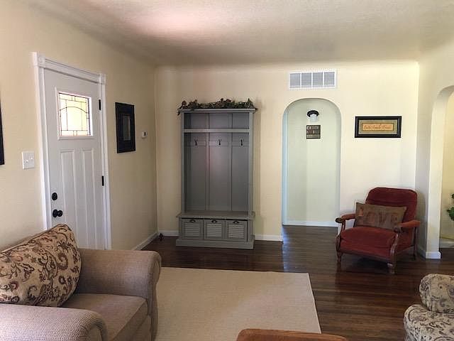 1st image of 720 El Prado Ave