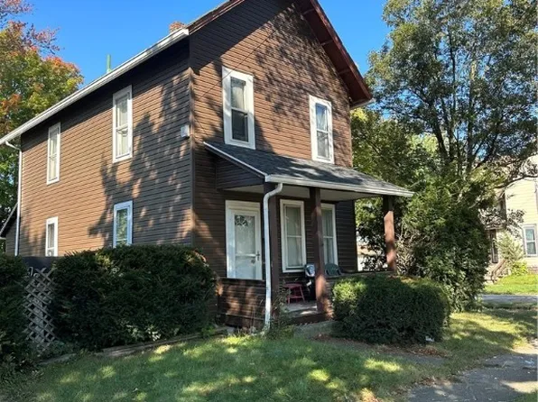 203 W Chestnut St, Orrville, OH 44667