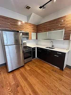 Rented by Brooklyn Group | media 2