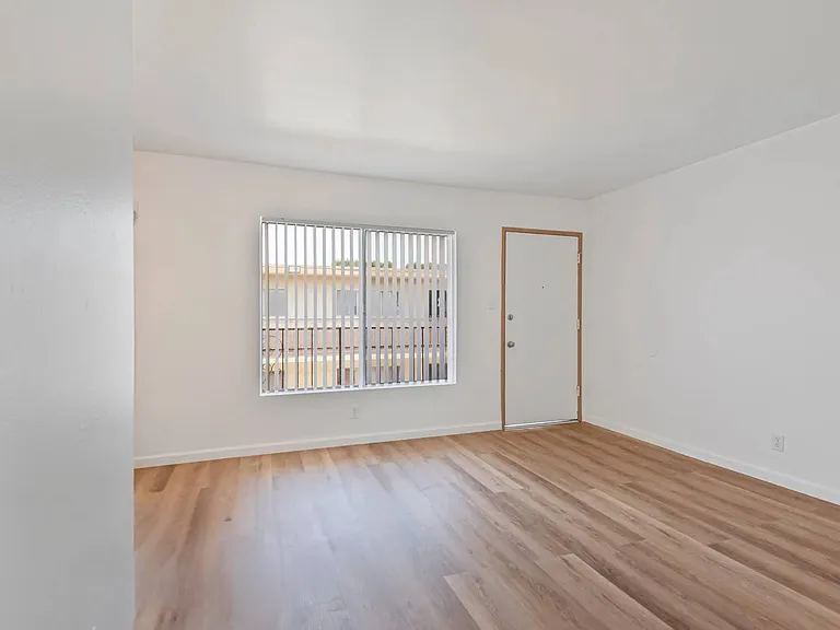 14121 Shoemaker Ave — Photo 7