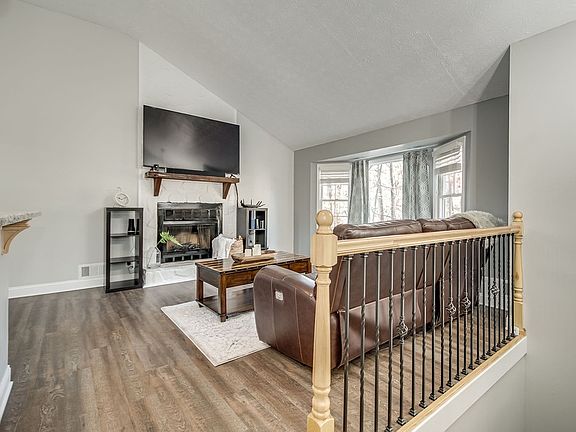 5th image of 356 Windsor Farms Dr