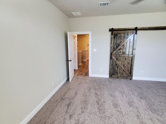4th image of 4102 Avion Dr