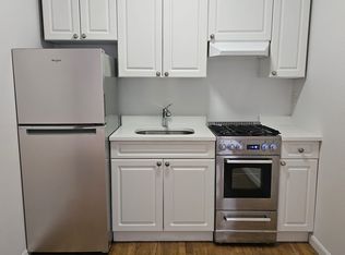 141 E 26th St #3RE, New York, NY 10010