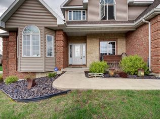 3736 Stone Crest Dr, Quincy, IL 62305