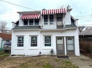 2651 Neibel St, Hamtramck, MI 48212
