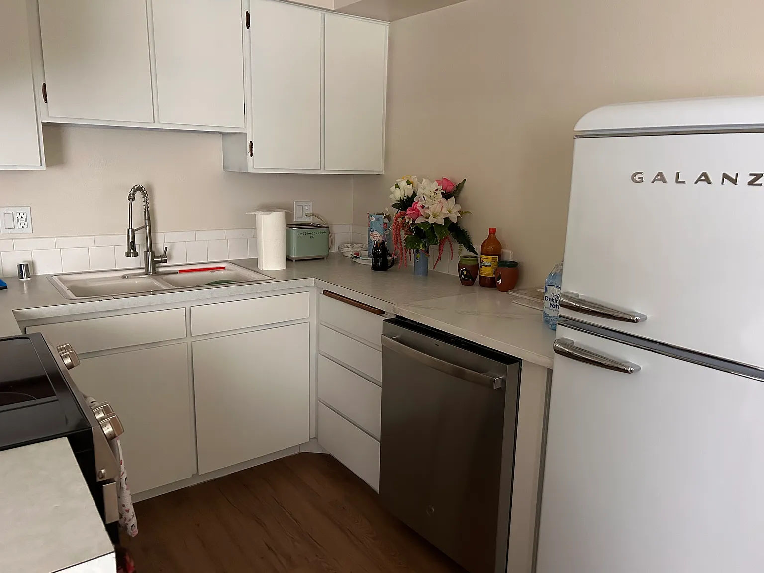 2 bed, 900 sqft, $1,395 — Photo 4