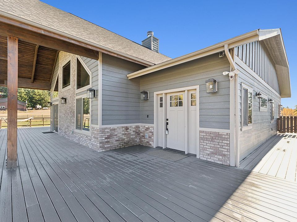 1st image of 216 Jade Ln