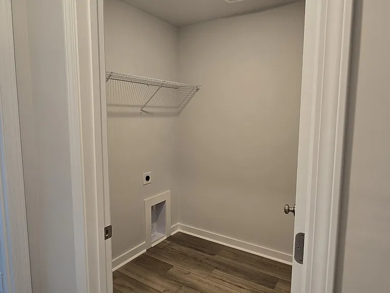 579 Cape Cod Way — Photo 11