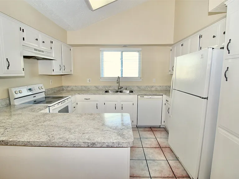 16731 Rippling Mill Dr — Photo 10