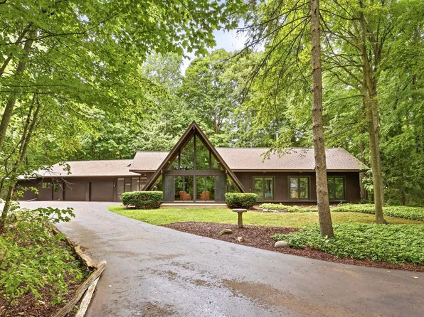 5130 Churchgrove Rd, Frankenmuth, MI 48734