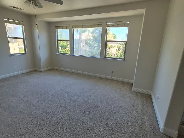 9835 Peters Ranch Way — Photo 32