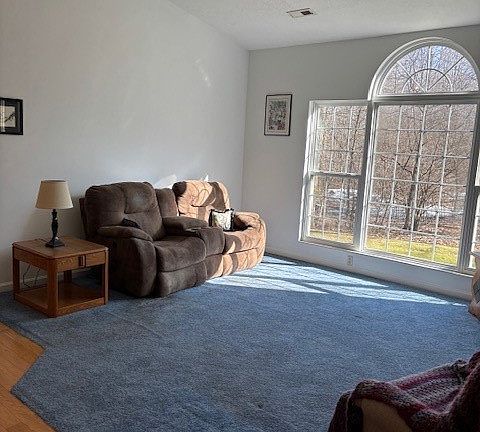 4th image of 17003 Dawn Dr