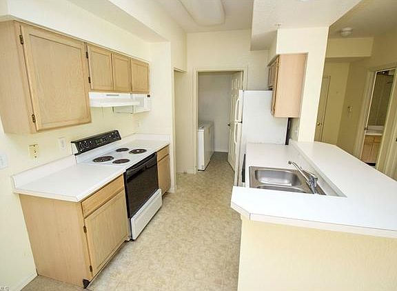 3rd image of 4655 Saint Croix Ln APT 1424