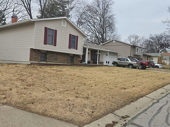 3rd image of 76 Atwater Dr