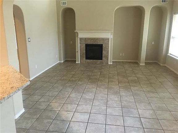 5th image of 5548 Nacogdoches Trl