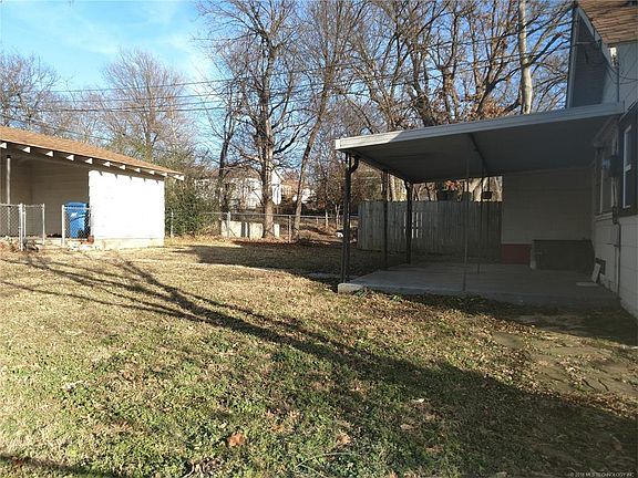 4th image of 301 E Creek Ave