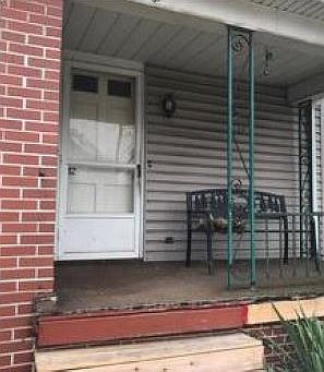 2nd image of 403 W 7th St