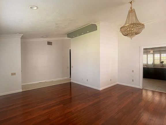 4th image of 1636 Buckeye St
