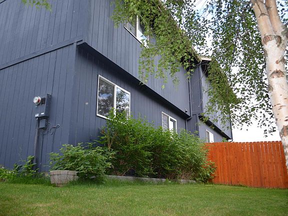 2nd image of 11912 Town Park Cir