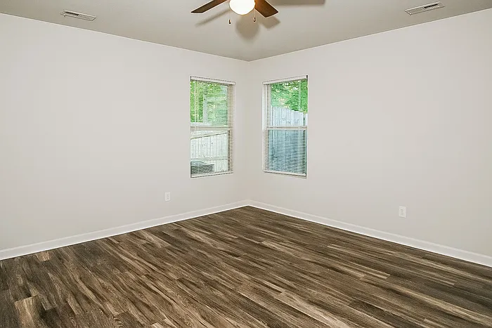 207 Sedgewick Dr — Photo 6