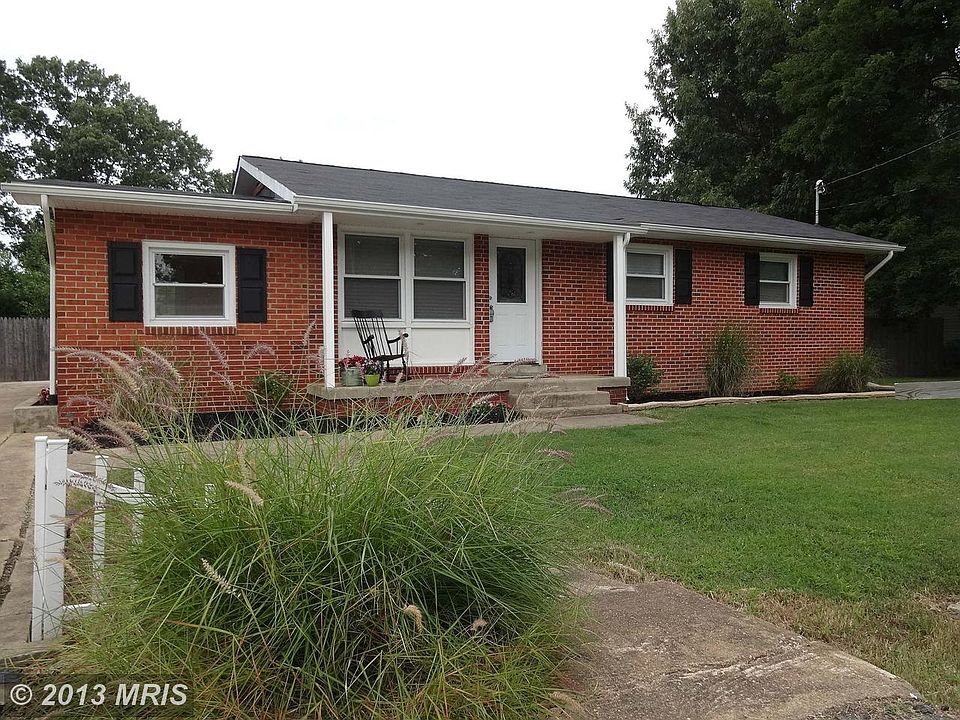 1st image of 4958 Dogwood St