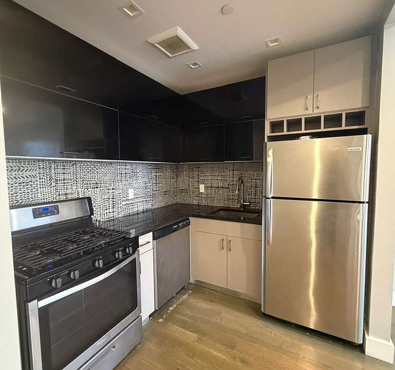 1st image of 532 E 142nd St #3D
