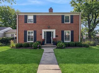 2430 Covert Rd, Glenview, IL 60025