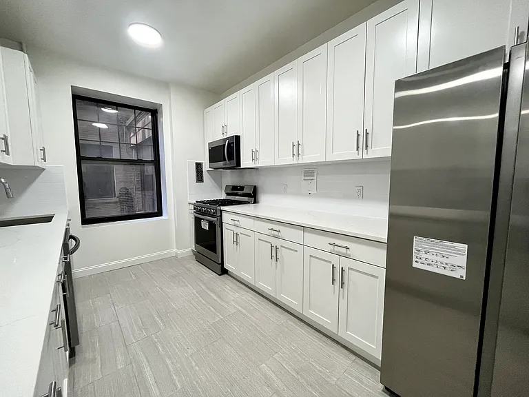 574 W End Ave #2 — Photo 12