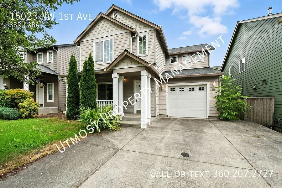 3BD home with den in Fabulous location in Felida — Photo 1