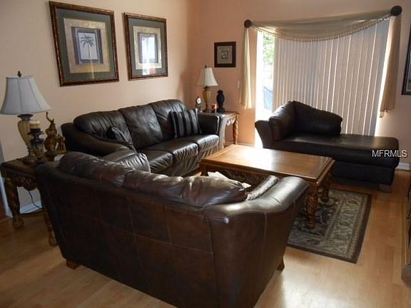 2nd image of 2815 Delcrest Ct