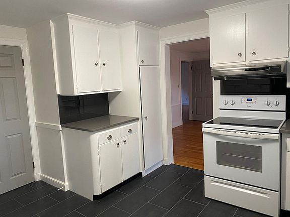4th image of 603 Belmont St