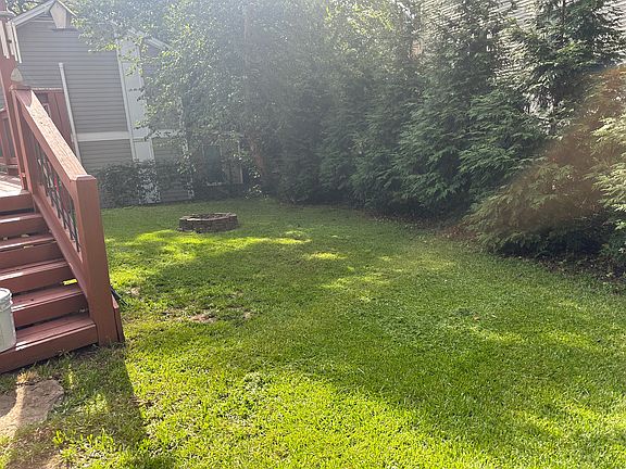 2nd image of 817 Clay St