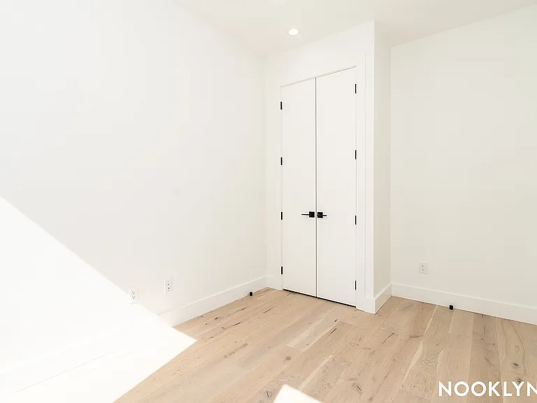 485 Tompkins Ave #2A — Photo 10