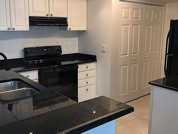 3rd image of 9250 W Atlantic Blvd APT 913
