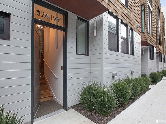 2nd image of 300 Ivy St #126