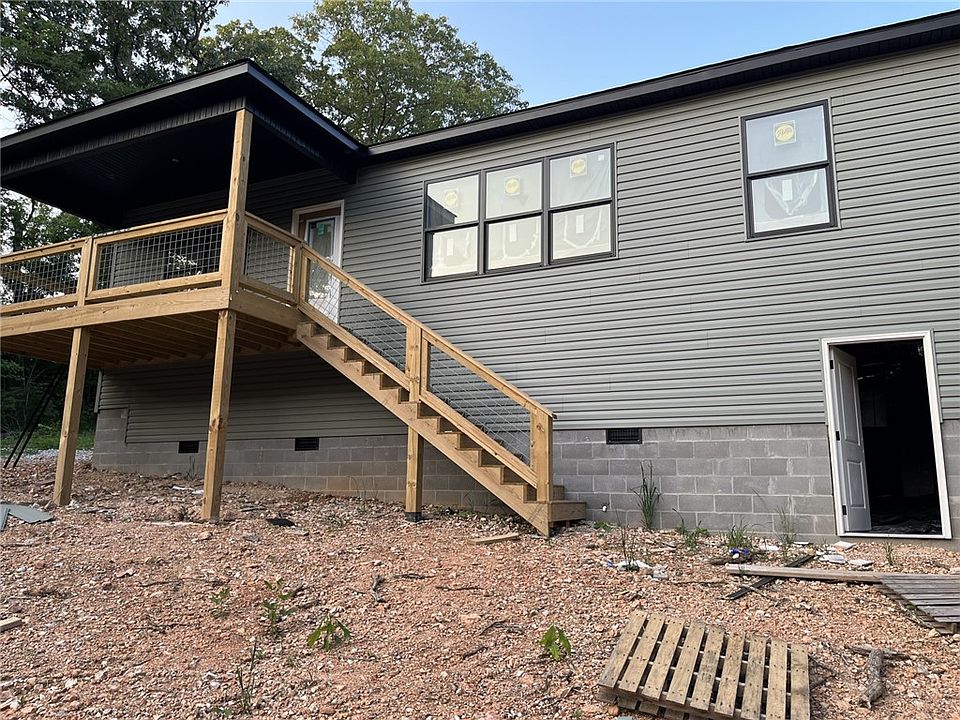 2nd image of 99 Rillington Dr