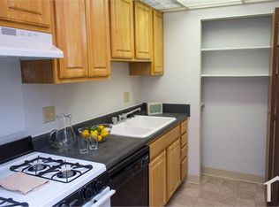 5900 Bridge Rd APT 810, Ypsilanti, MI 48197