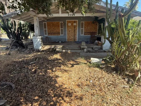 2064 3rd St, Selma, CA 93662