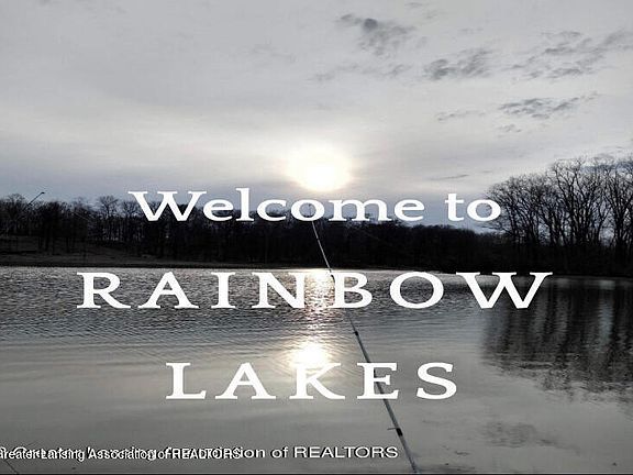5th image of Lakeside Dr