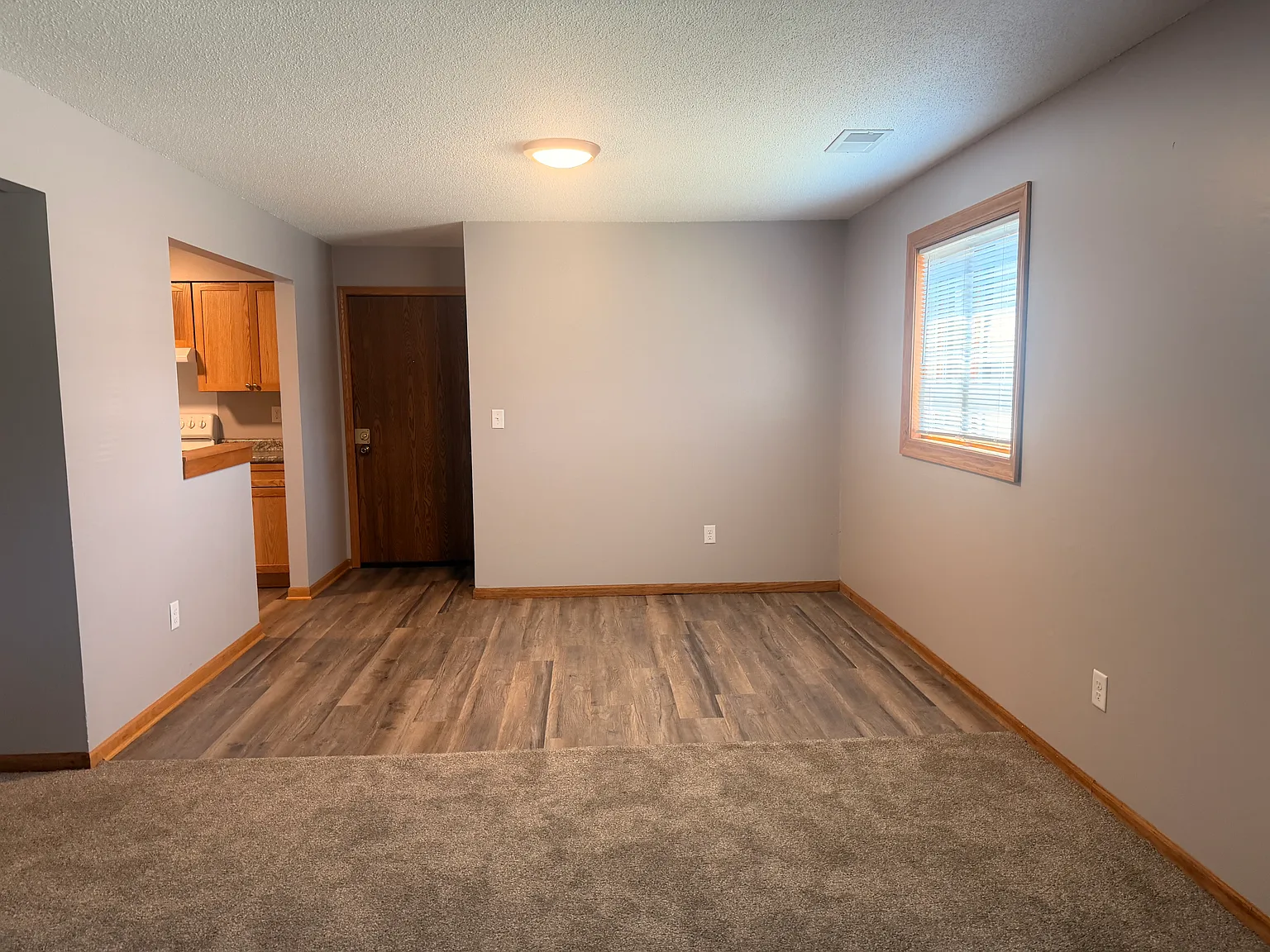 3 bed, 750 sqft, $1,550 — Photo 4