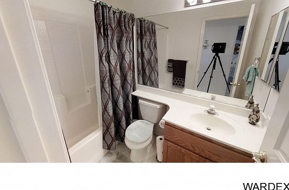 3rd image of 2869 Huntington Ln